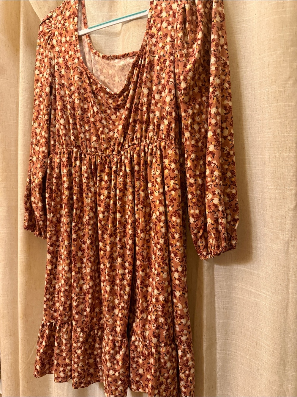 Beautiful Dress for Autumn
